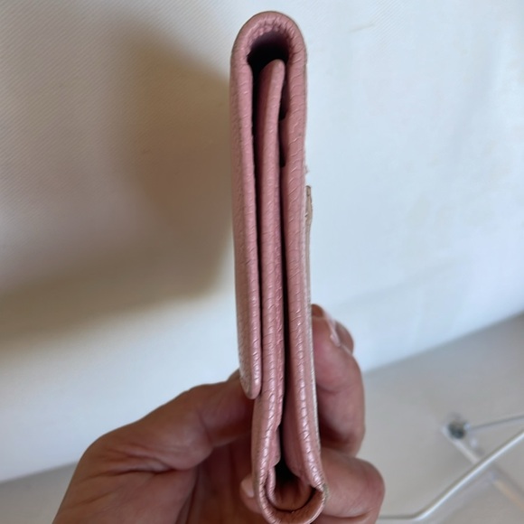 CHANEL CAVIAR WALLET - Picture 9 of 12